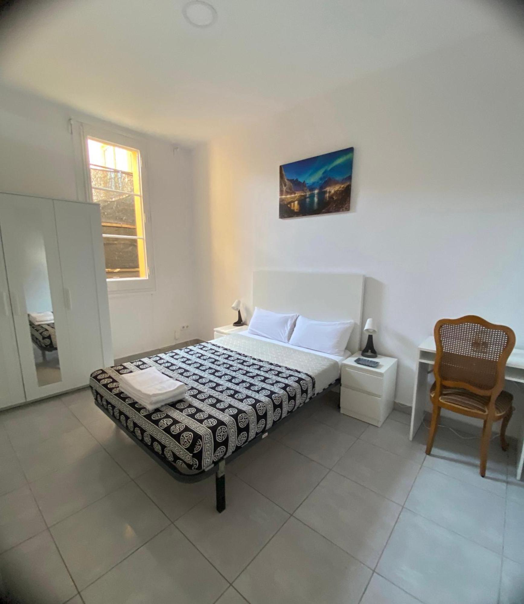 Apartament Habitacion Para Tu Estadia Corta En Bcn Barcelona Zewnętrze zdjęcie